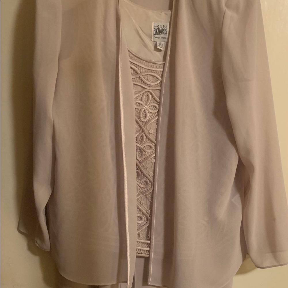 R & M Richards Formal 3-piece pantsuit